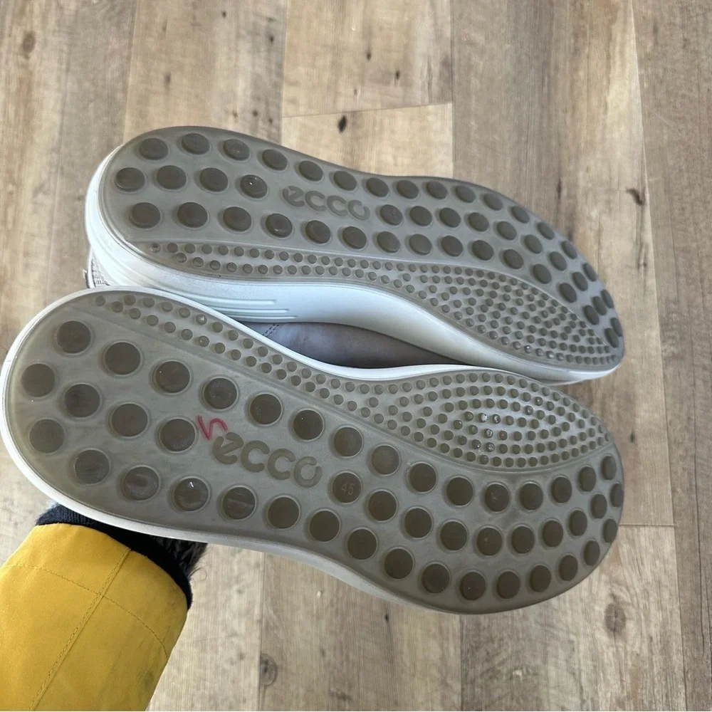 Ecco Soft 7 Runner Casual Sneakers